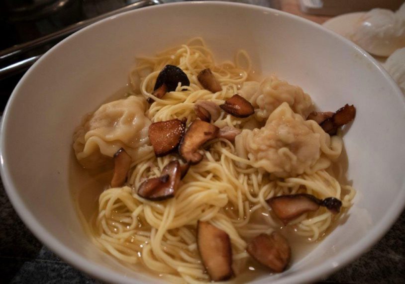 Ramen in een bakje